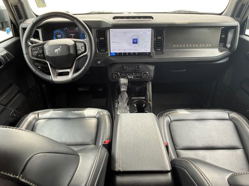 Used 2025 Ford Bronco Badlands AWD/4WD image 24