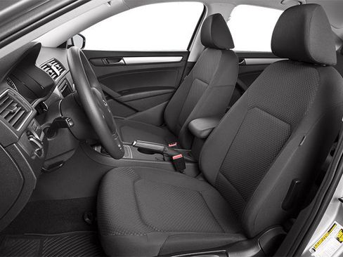 Used 2014 Volkswagen Passat 1.8T SE FWD image 8