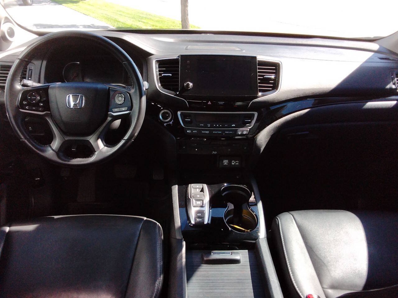 Used 2022 Honda Pilot Touring image 9