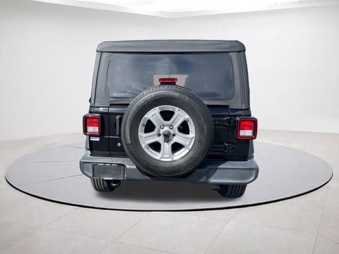 Used 2019 Jeep Wrangler Unlimited Sport S image 5