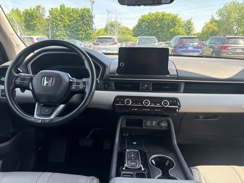 Used 2023 Honda Pilot Elite image 8