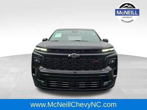 Used 2024 Chevrolet Traverse RS w/ LPO, Floor Liner Package image 2