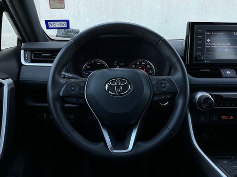 Used 2022 Toyota RAV4 SE w/ Convenience Package image 35