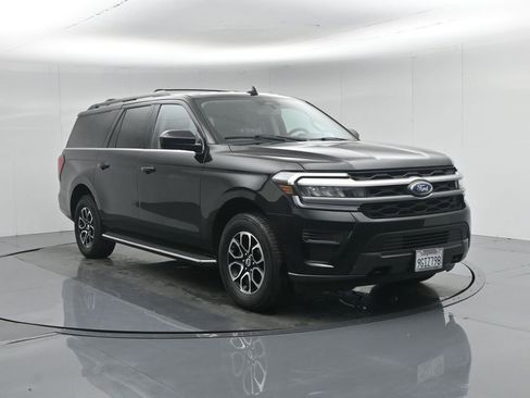 Used 2023 Ford Expedition Max XLT image 61