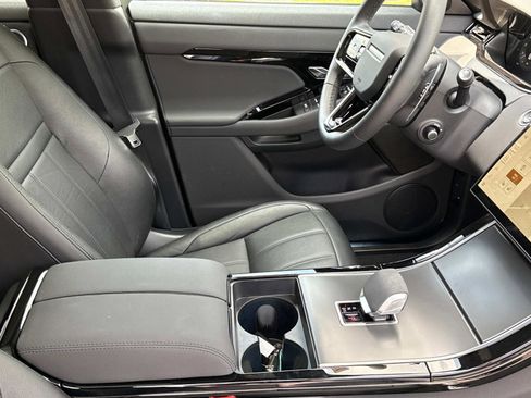 Certified 2024 Land Rover Range Rover Evoque Dynamic SE image 5