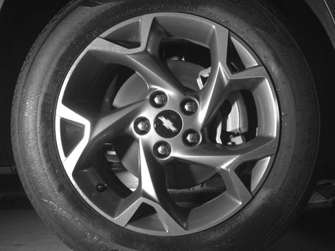 Used 2025 Chevrolet Trax LT w/ LT Convenience Package FWD image 13