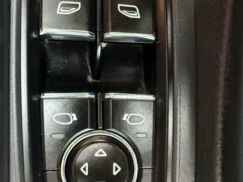 Used 2013 Porsche Boxster S image 37