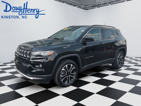 Used 2023 Jeep Compass Limited w/ Sun and Sound Group AWD/4WD image 1