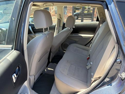 Used 2015 Nissan Rogue S FWD image 5