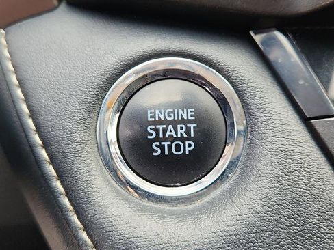 Used 2018 Toyota RAV4 XLE image 20