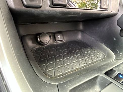 Used 2022 Toyota RAV4 XLE Premium AWD/4WD image 59