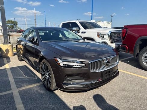 Used 2025 Volvo S90 B6 Plus AWD/4WD image 3