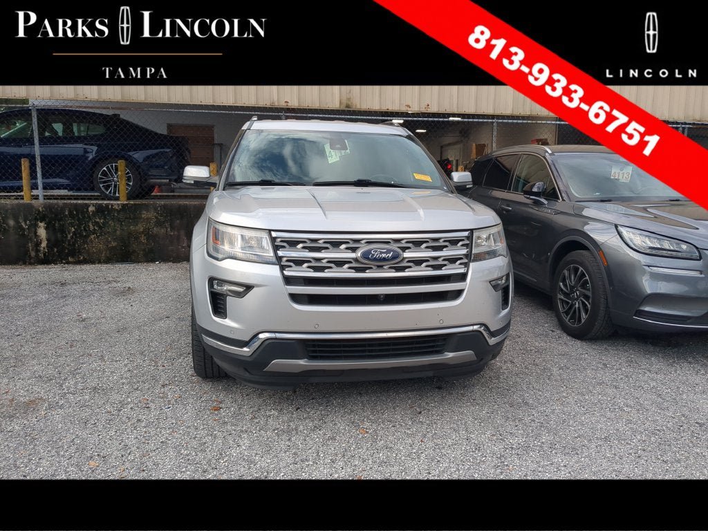 Used 2018 Ford Explorer Limited w/ Ford Safe & Smart Package FWD image 5