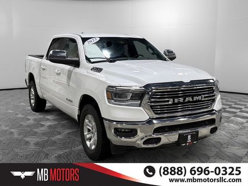 Used 2023 RAM 1500 Laramie AWD/4WD image 1