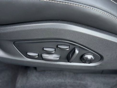 New 2025 Porsche Macan Turbo Electric image 16