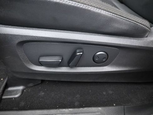 Used 2023 Nissan Pathfinder SL AWD/4WD image 23