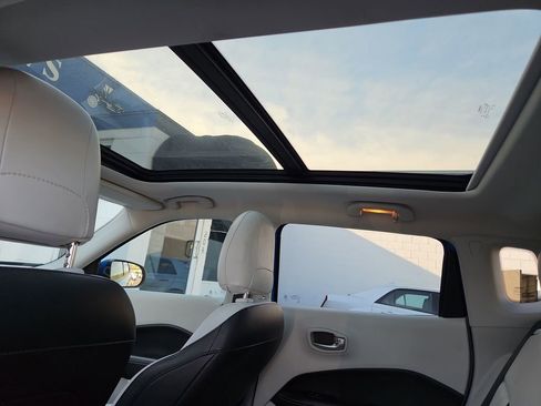 Used 2020 Jeep Compass Latitude image 22