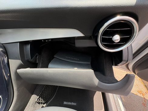 Used 2016 Mercedes-Benz C 300 4MATIC Sedan image 11