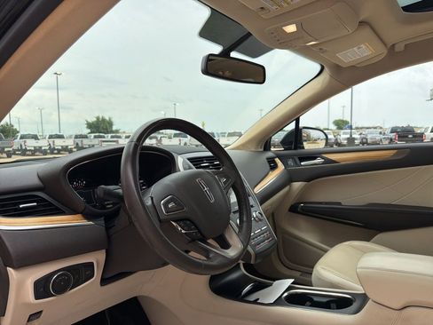 Used 2016 Lincoln MKC Select w/ Select Plus Package FWD image 23