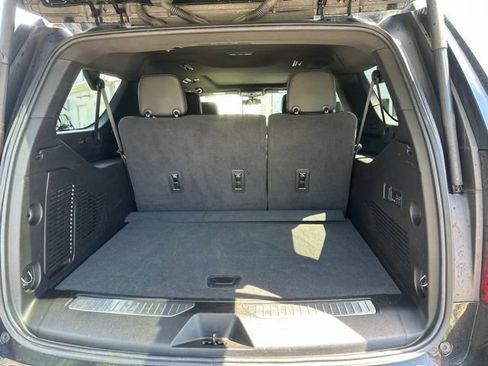 Used 2022 GMC Yukon XL Denali AWD/4WD image 16