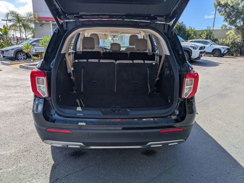 Used 2024 Ford Explorer XLT w/ Equipment Group 202A image 32