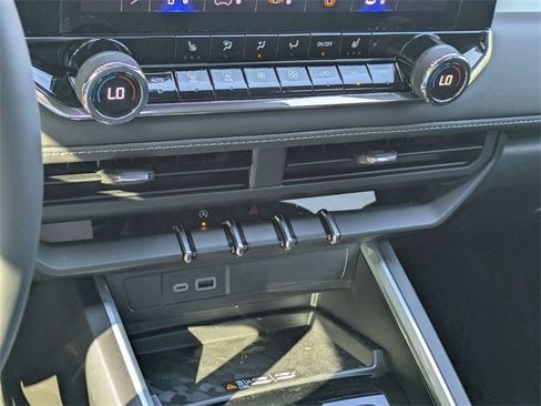 New 2025 Chevrolet Colorado LT w/ LT Convenience Package image 20