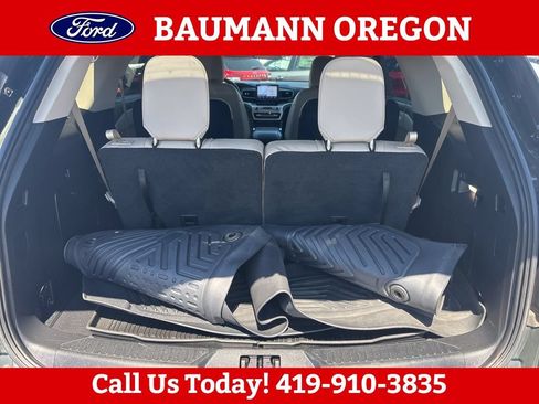 Used 2022 Ford Explorer XLT w/ Equipment Group 202A AWD/4WD image 11