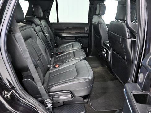 Used 2020 Ford Expedition Limited w/ Equipment Group 301A AWD/4WD image 30