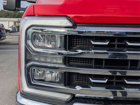 Used 2024 Ford F350 Lariat w/ Lariat Ultimate Package image 9