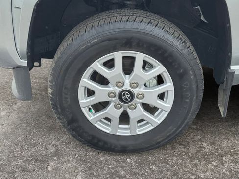 Used 2024 Toyota Tacoma SR image 12