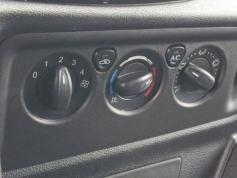 Used 2019 Ford Transit 150 XL RWD image 16