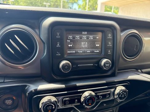 Used 2018 Jeep Wrangler Unlimited Sport S AWD/4WD image 18