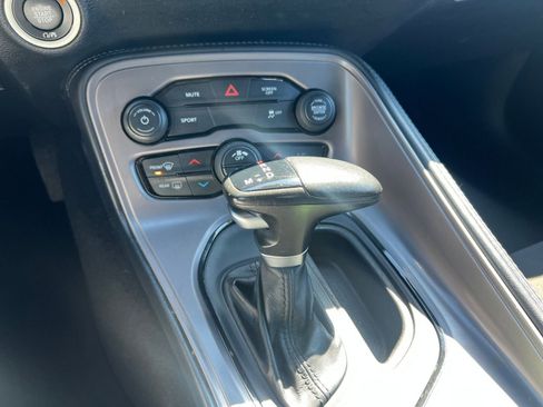 Used 2023 Dodge Challenger SXT image 41