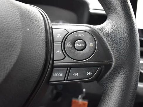 Used 2023 Toyota Corolla LE FWD image 22
