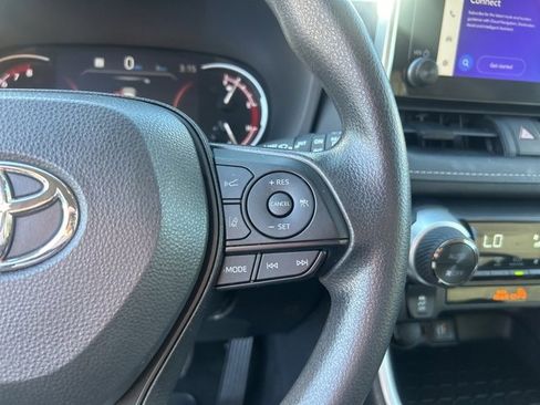 Used 2024 Toyota RAV4 XLE image 20