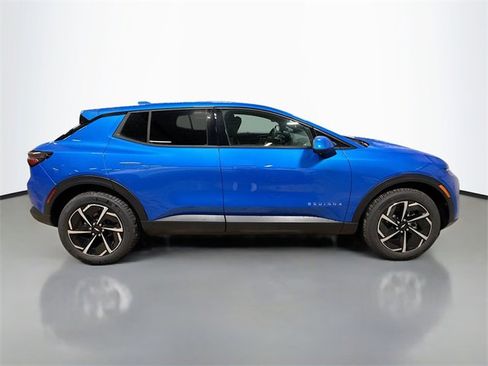 New 2026 Chevrolet Equinox EV LT image 6