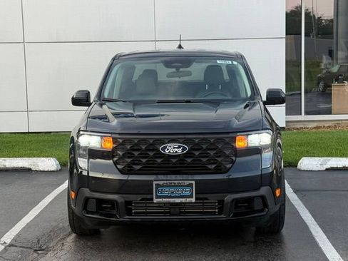 Used 2025 Ford Maverick XLT w/ XLT Luxury Package AWD/4WD image 3