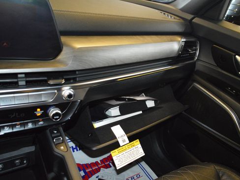 Used 2023 Kia Telluride SX X-Line AWD/4WD image 20