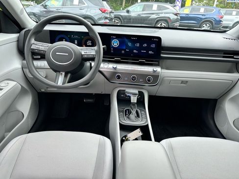 Used 2024 Hyundai Kona SE image 14
