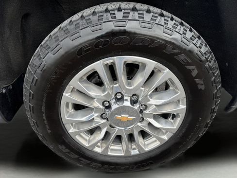 Used 2021 Chevrolet Silverado 2500 High Country AWD/4WD image 35