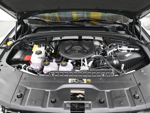 Used 2023 Jeep Grand Cherokee 4WD 4xe image 31