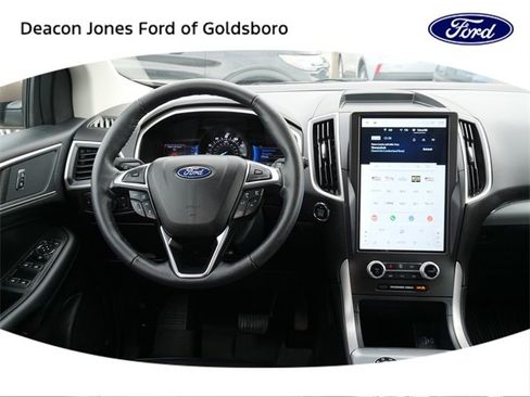 Used 2021 Ford Edge SEL w/ Convenience Package image 19