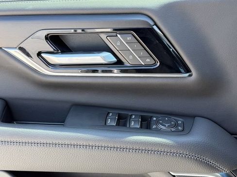 New 2026 GMC Yukon Denali AWD/4WD image 25