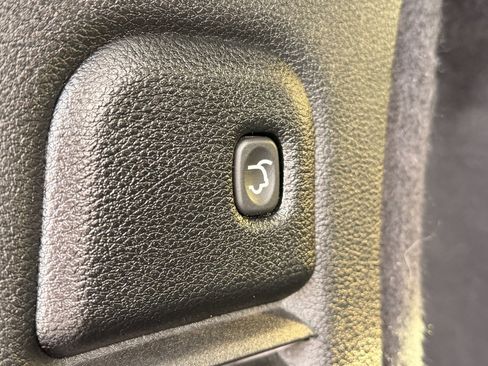 Used 2024 Dodge Durango R/T w/ Blacktop Package image 27