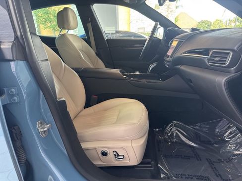 Certified 2022 Maserati Levante GT AWD/4WD image 22