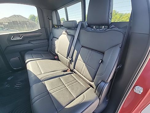 Used 2025 Chevrolet Silverado 1500 High Country w/ Technology Package RWD image 18