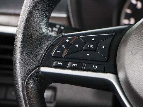 Used 2024 Nissan Altima 2.5 SV image 13