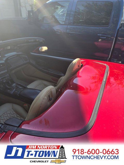 Used 2001 Chevrolet Corvette Convertible w/ Preferred Equipment Group2 RWD image 1