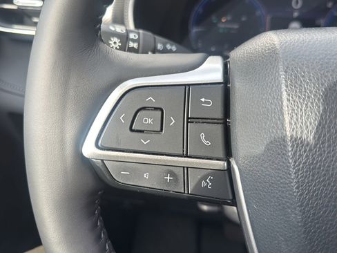 Used 2024 Toyota Highlander Platinum image 35