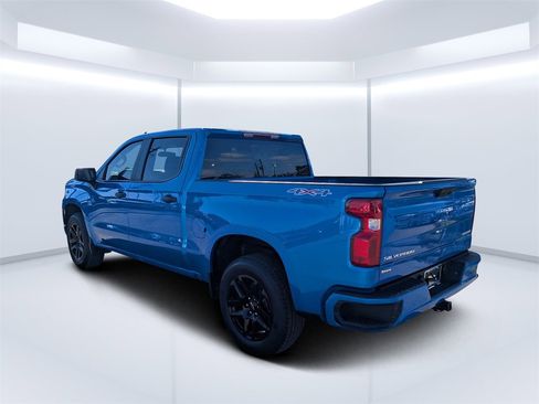 Used 2025 Chevrolet Silverado 1500 Custom image 5
